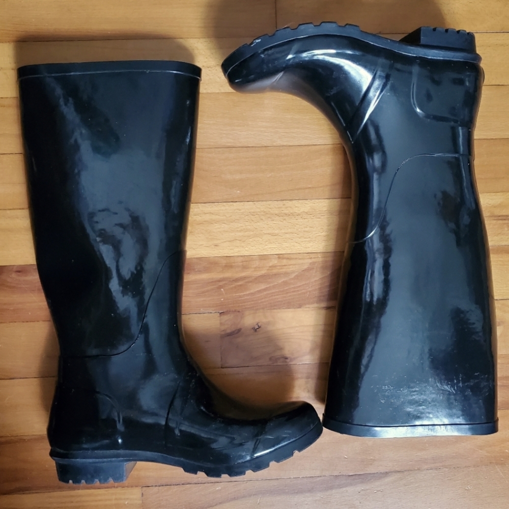 Target Rubber Rain Boots, Size 8 (Fits 8, 8.5, 9) - Picture 2 of 9